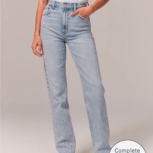 NEW Ultra Hi-Rise 90’s Slim Straight Jeans